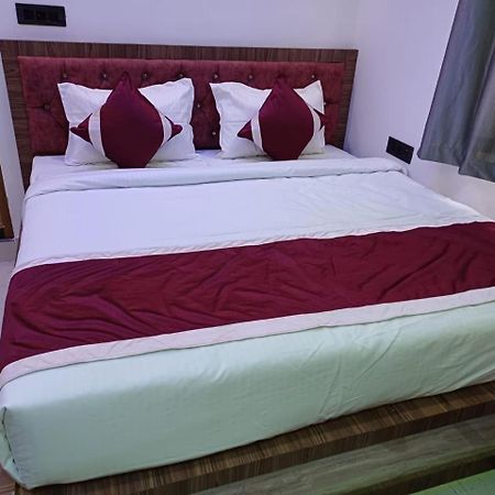 Hotel Shri Sai International, Sitamarhi Dumra Zewnętrze zdjęcie