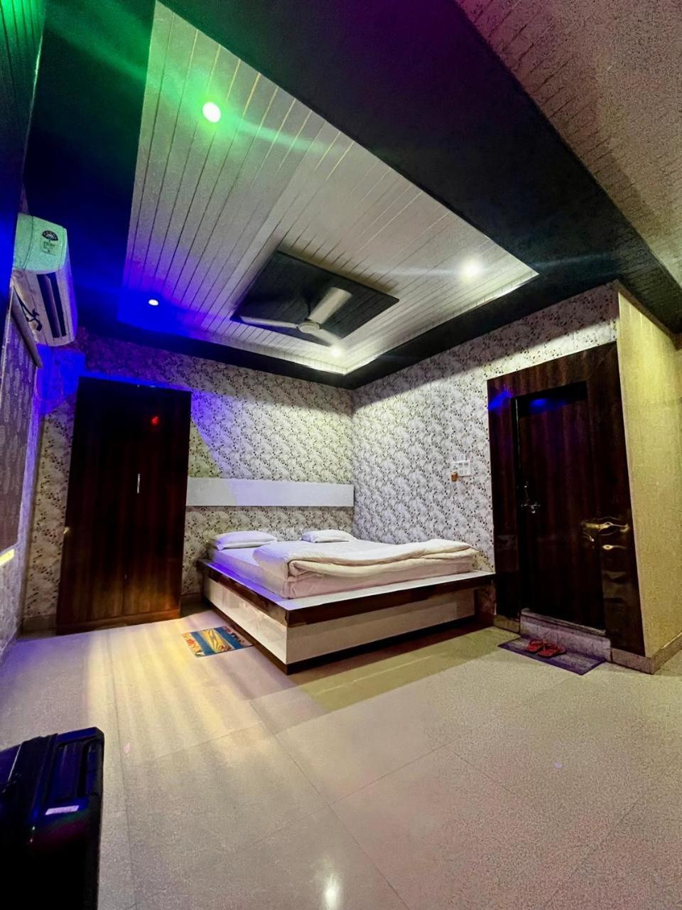 Hotel Shri Sai International, Sitamarhi Dumra Zewnętrze zdjęcie